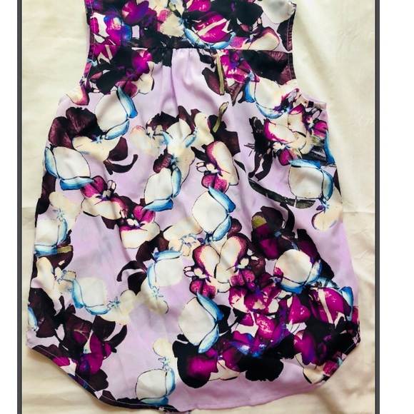 Banana Republic Light Purple Floral Blouse - Picture 2 of 3